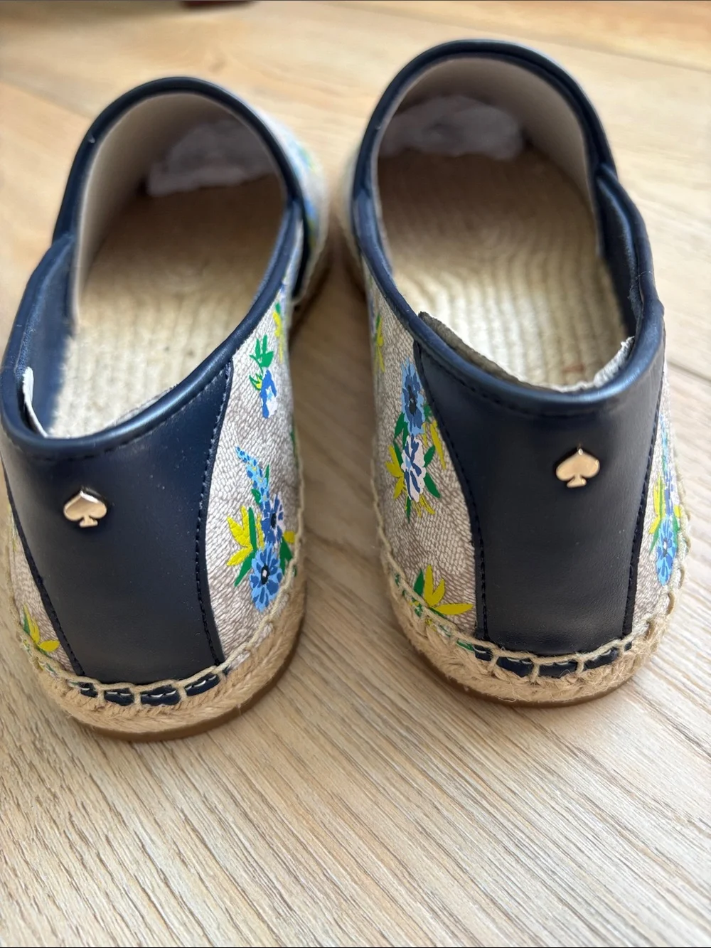 NWT Kate Spade Gwen Espadrille Flats Coated Canvas Floral Beige Size 8.5